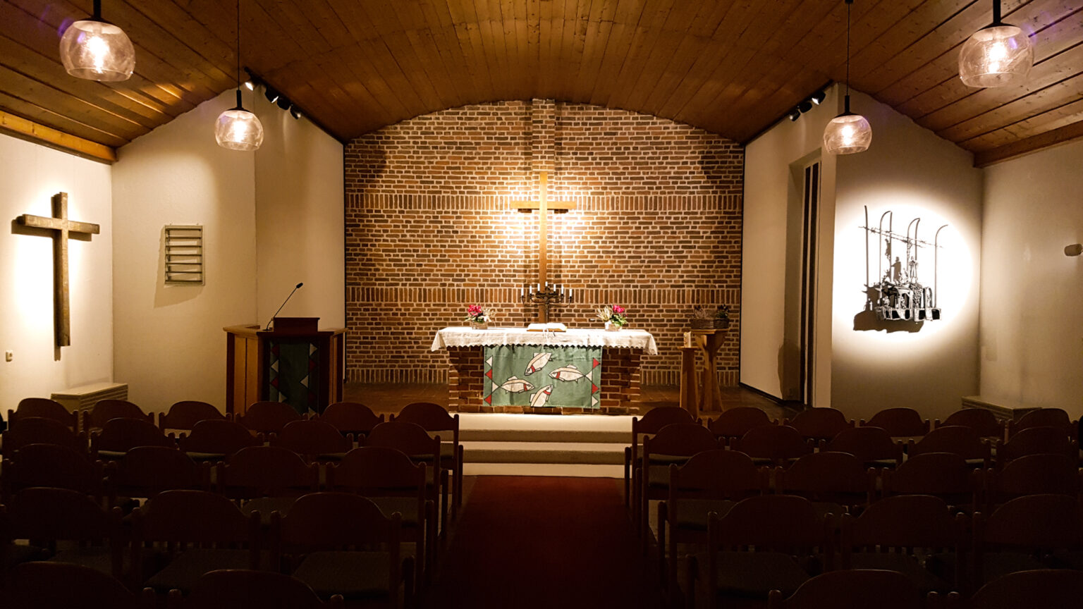 Manfred Thoden: Außenbeleuchtung von Kirchen // lucente - Lichtplanung